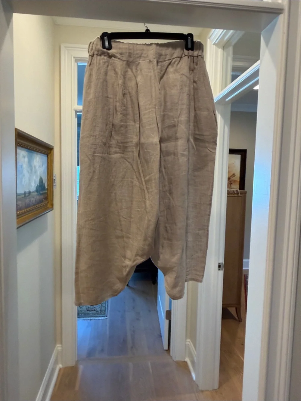 Artists and Revolutionaries stop crotch Elastic-Waist Linen Pants in Light Beige - Picture 6 of 8